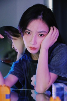 电视剧谁在你背后
